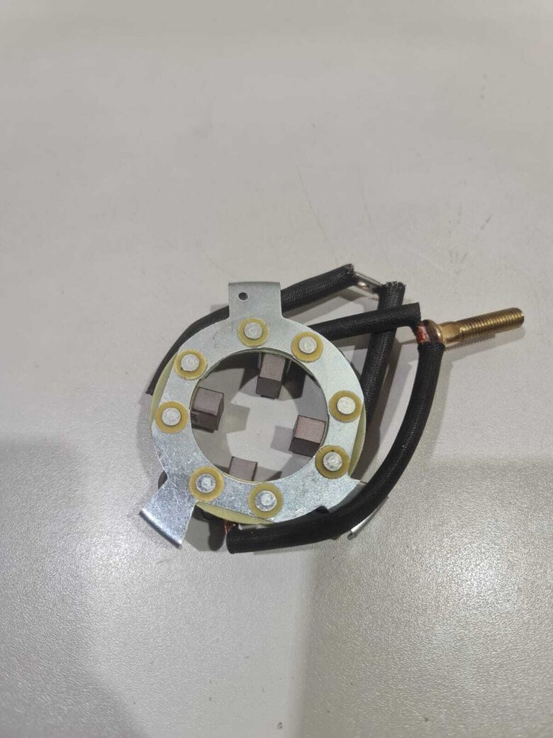 Контактные щетки EVO